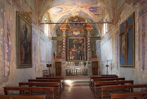 Włochy-Italia. Umbria. Kosciol Chiesa di S. Salva Tore (sec. XII) na wyspie Isola Maggiore.